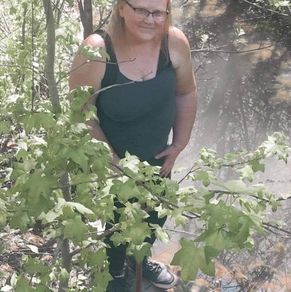 Meet your Posher, Debra - Picture 1 of 1